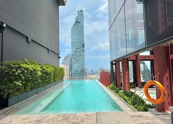 5-minwalkbts Pool-view 35th Fl Privatejacuzzi Апартаменты Бангкок